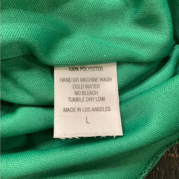 Lucy in the Sky One Shoulder Green Dress - Picture 6 of 7